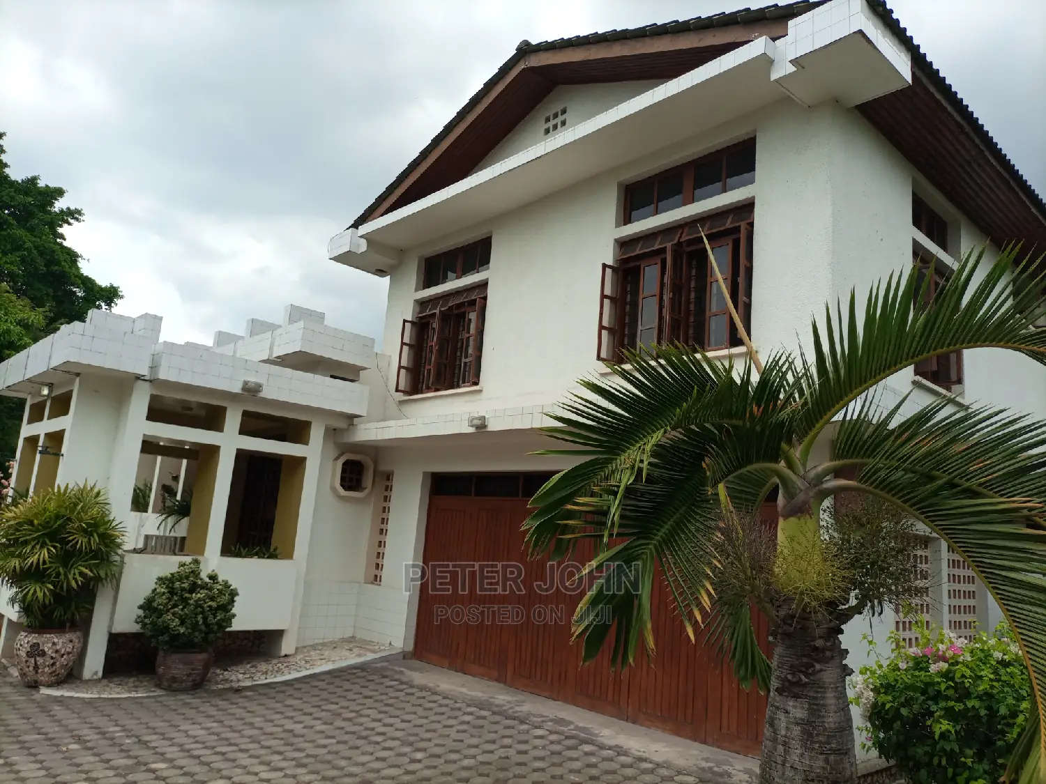 6bdrm House in Regent Estate, Mikocheni for sale