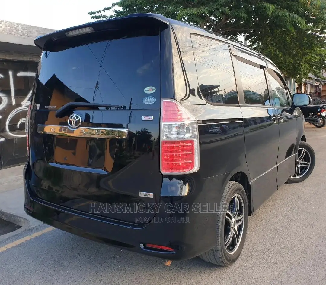 Toyota Noah 2008 Black
