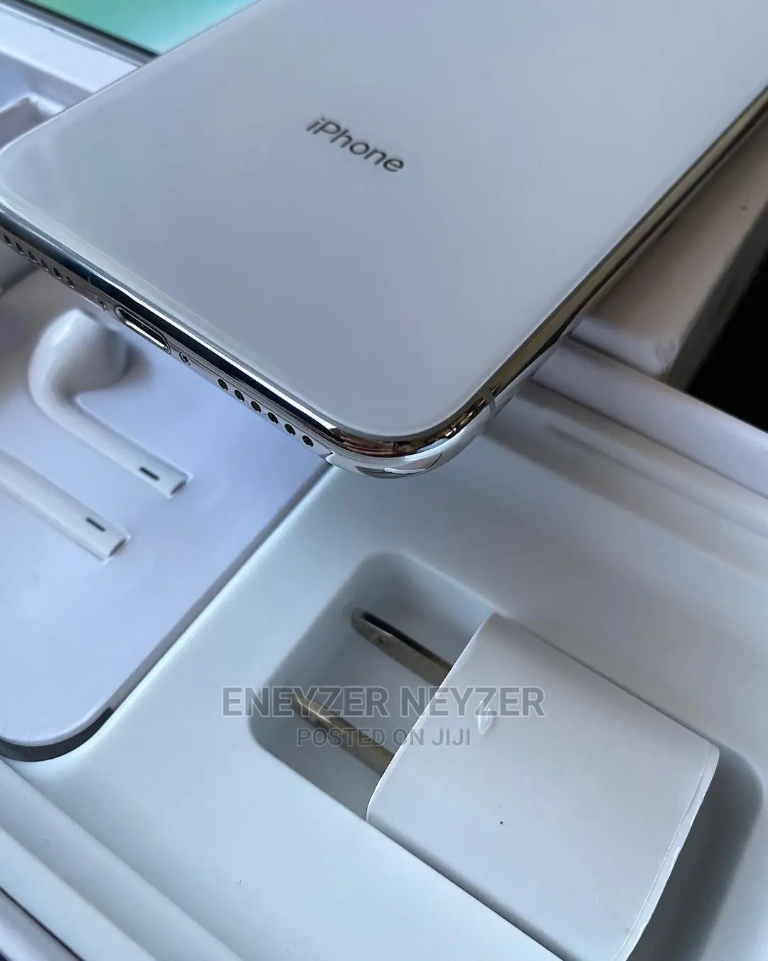 New Apple iPhone X 256 GB White