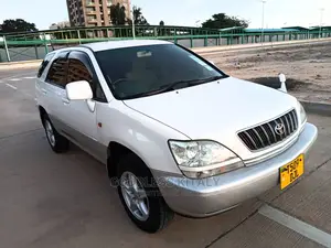 Toyota Harrier 2001 White