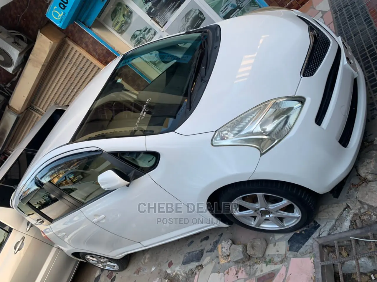 Toyota Ractis 2005 1.3 FWD White