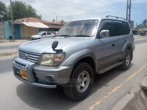 Toyota Land Cruiser 2010 4.0 V6 GX Silver
