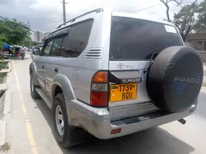 Toyota Land Cruiser 2010 4.0 V6 GX Silver