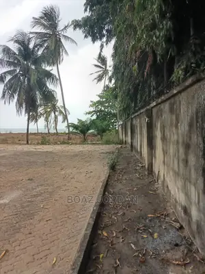 Kawe Beach Plot Inauzwa Plot Size 11350 Sqm
