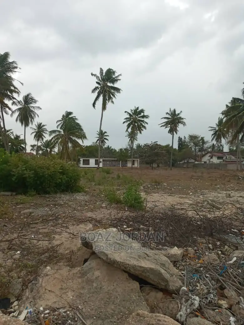 Kawe Beach Plot Inauzwa Plot Size 11350 Sqm
