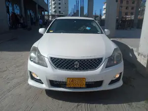 Toyota Crown 2009 White