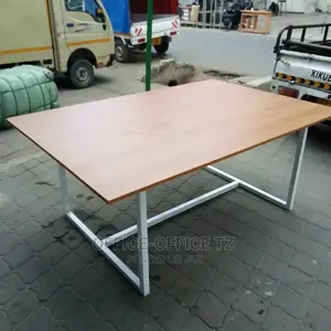 Conference Table (6 Seaters)