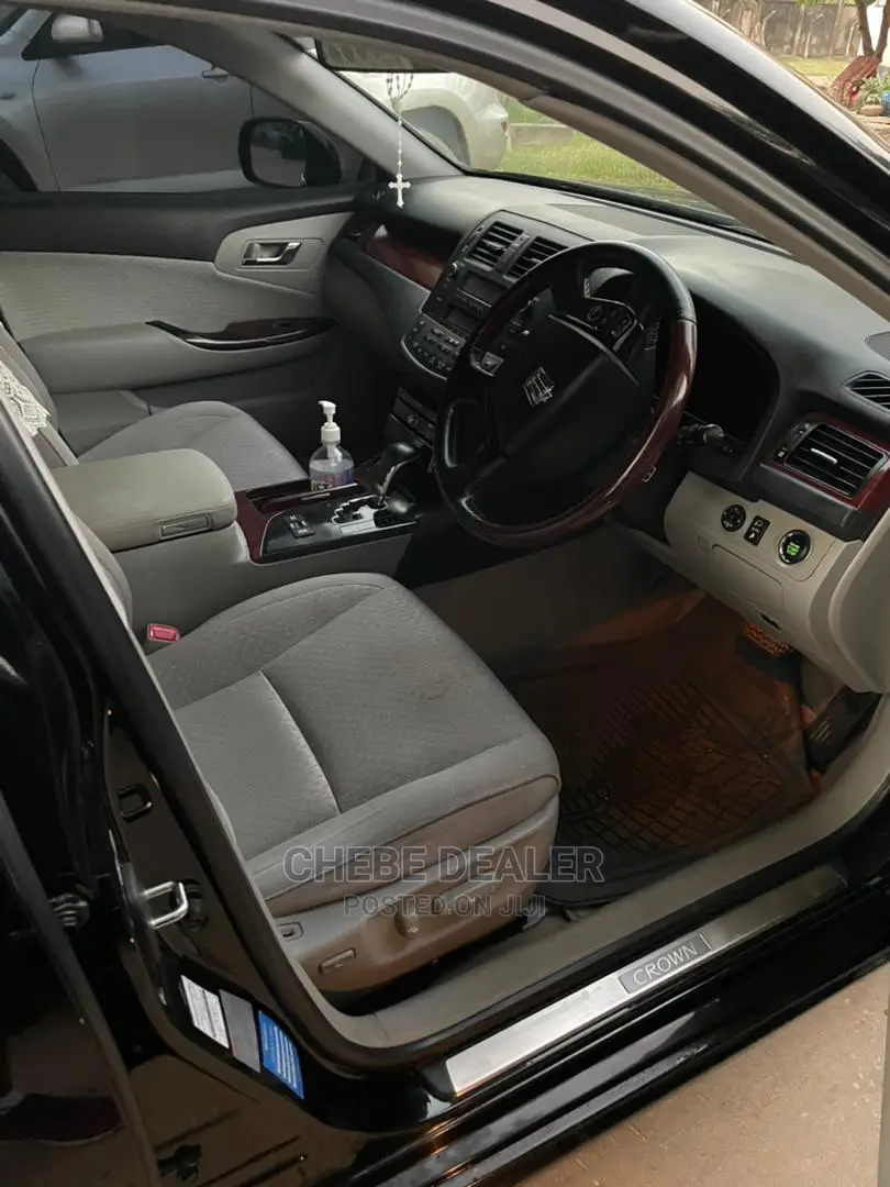 Toyota Crown 2009 Black