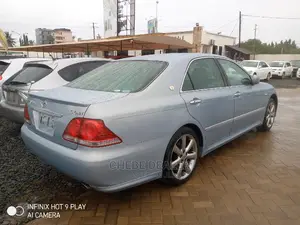 Toyota Crown 2004 Blue