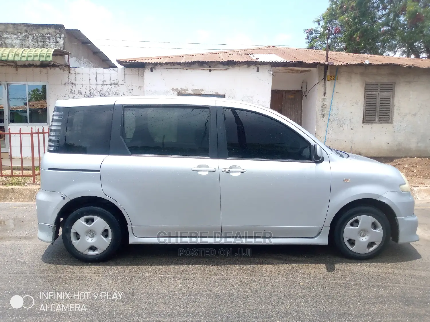 Toyota Sienta 2004 1.5 AWD Silver