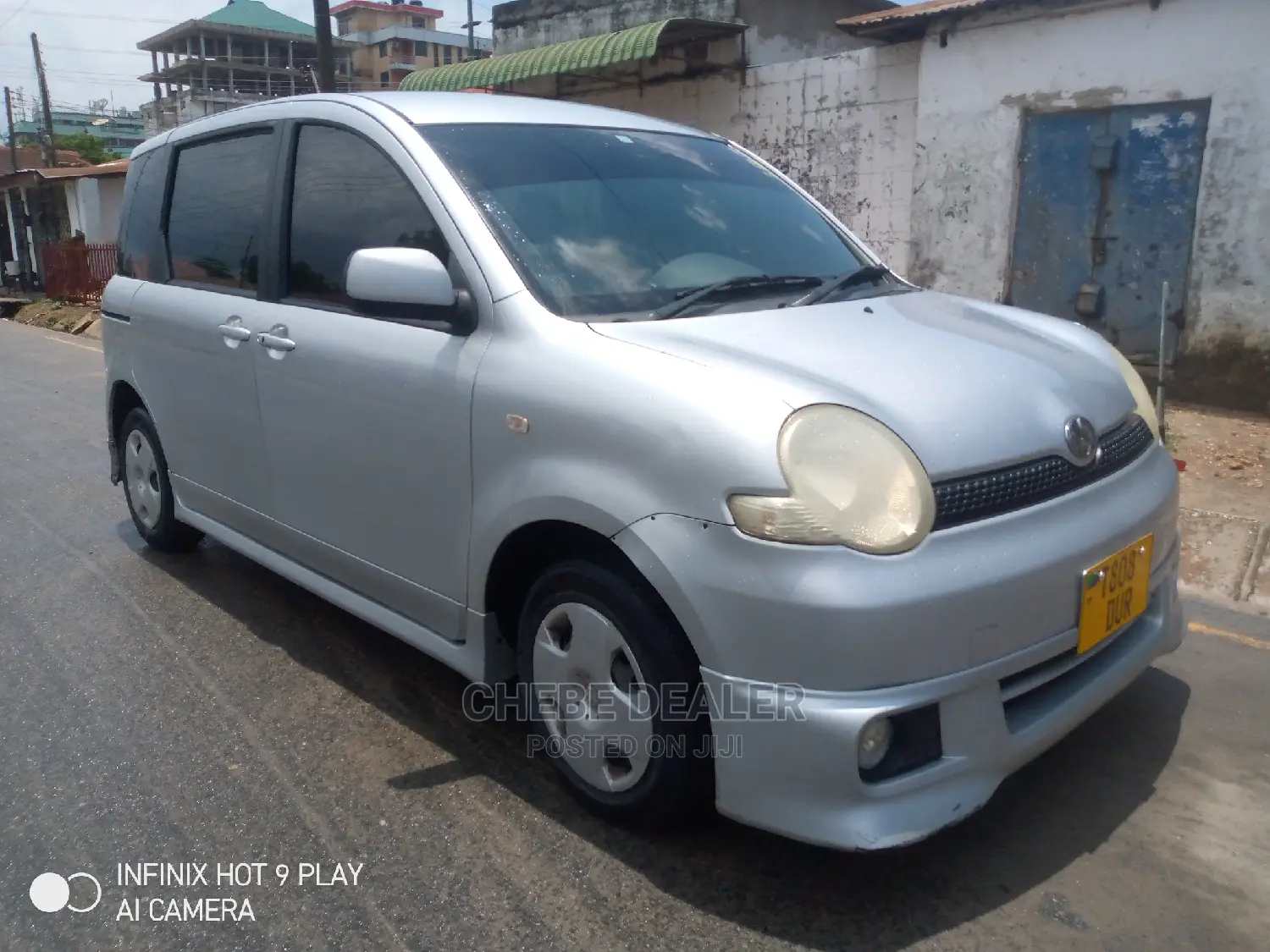 Toyota Sienta 2004 1.5 AWD Silver