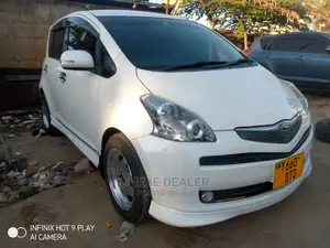 Toyota Ractis 2006 1.5 AWD White