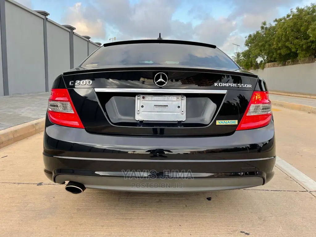 Mercedes-Benz C-Class 2010 Black