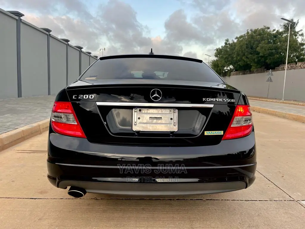 Mercedes-Benz C-Class 2010 Black