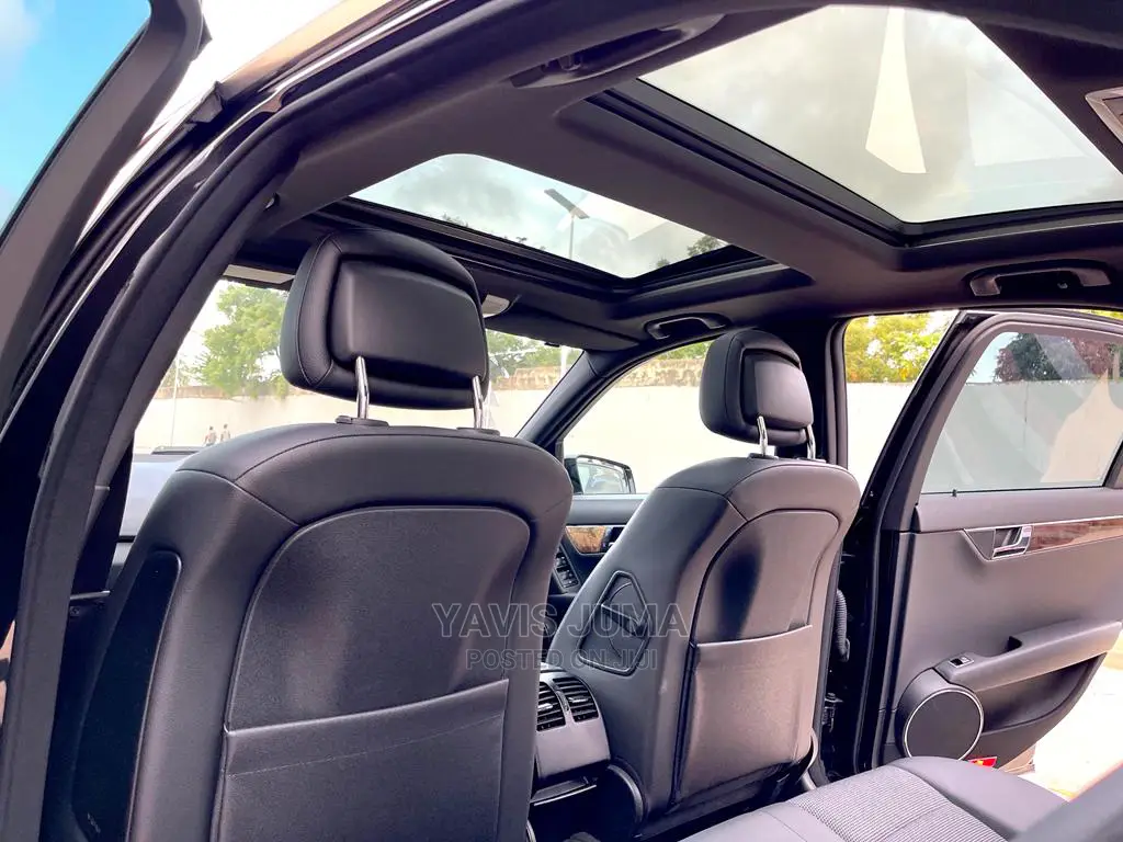 Mercedes-Benz C-Class 2010 Black