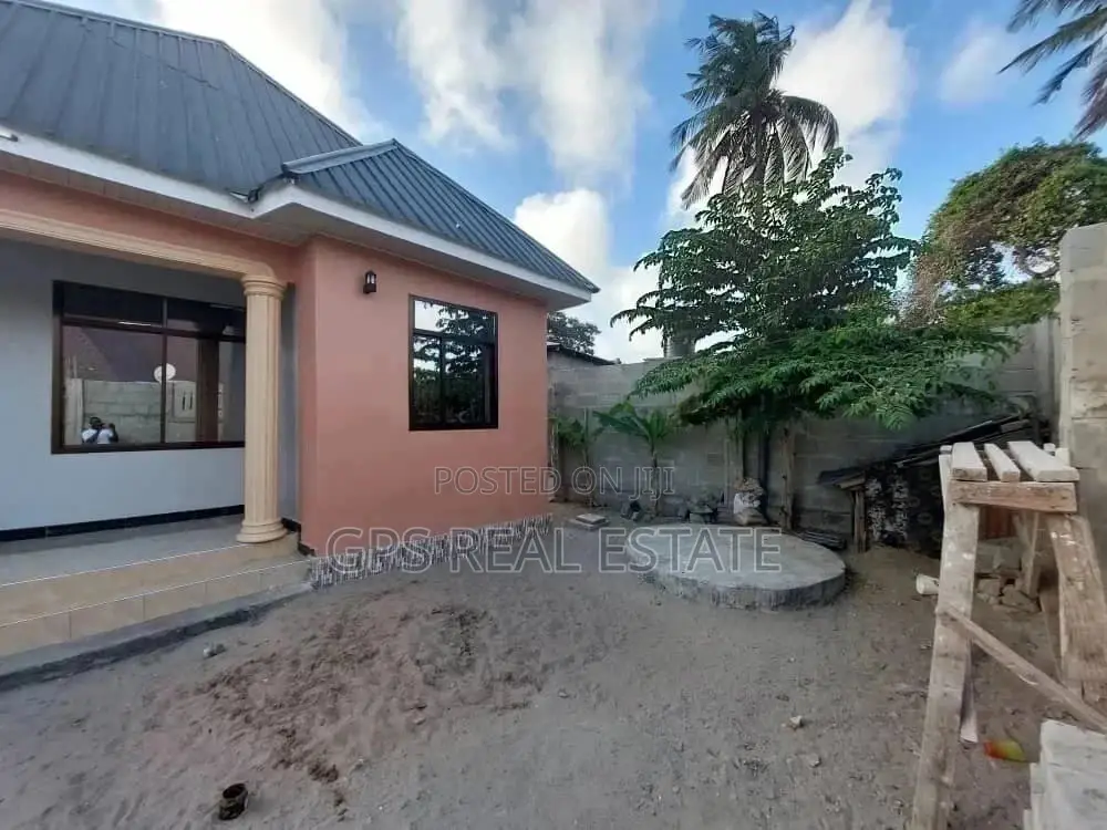 3bdrm House in Peter Slayo, Kigamboni for Sale