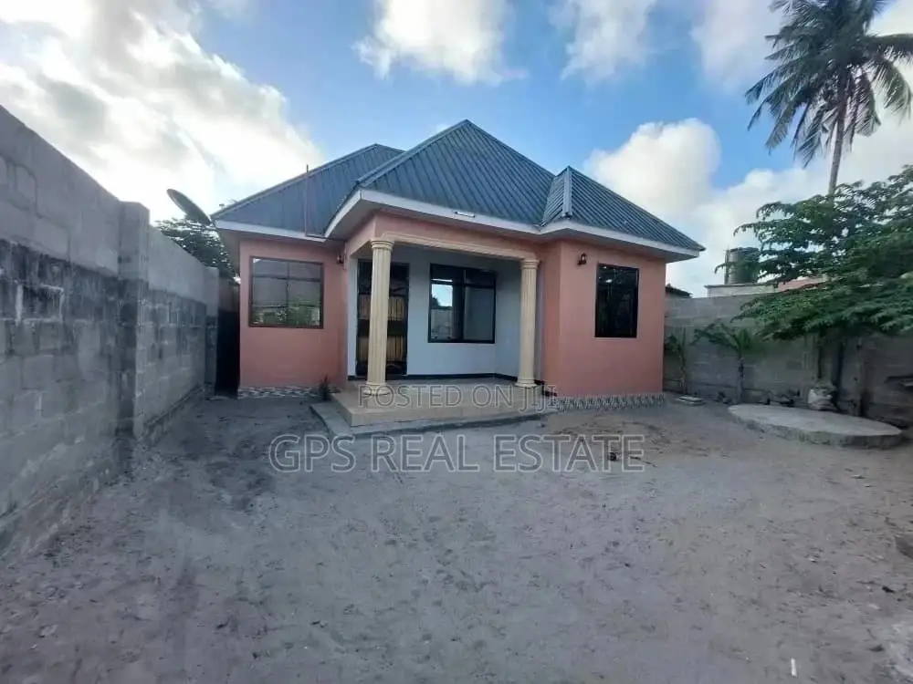 3bdrm House in Peter Slayo, Kigamboni for Sale