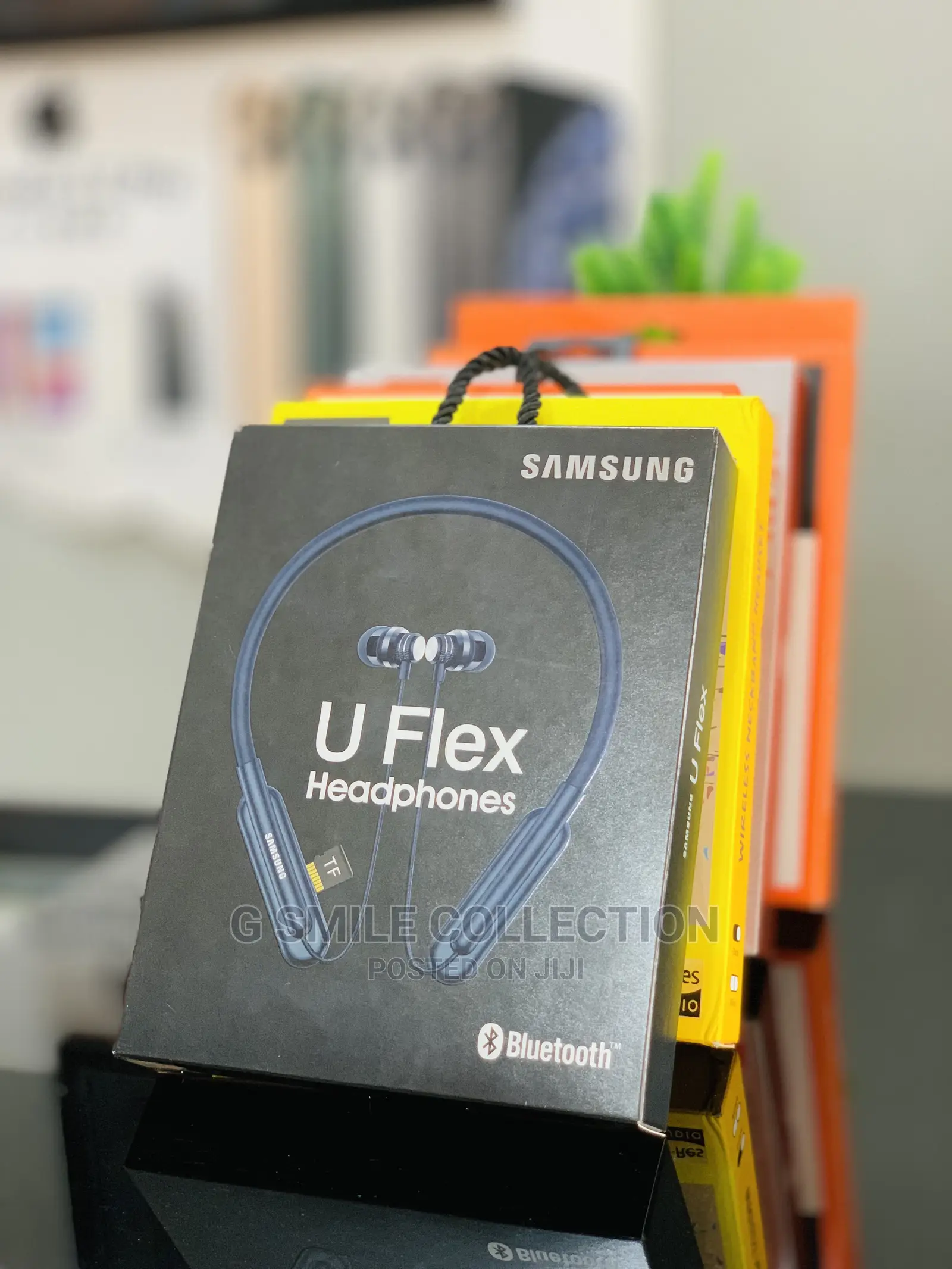 Uflex Neckband