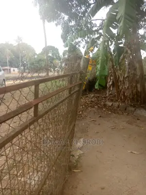 Acre 9.5 Zipo Kibaha Zinauzwa