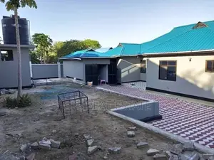4bdrm House in Peter Slayo, Kinondoni for Sale