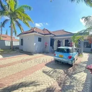 3bdrm House in Peter Slayo, Kinondoni for Sale