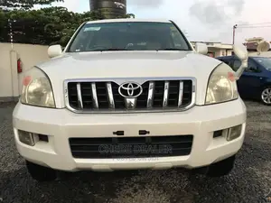 Toyota Land Cruiser 2010 4.0 V6 GX White