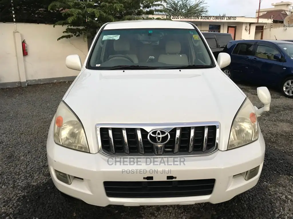 Toyota Land Cruiser 2010 4.0 V6 GX White