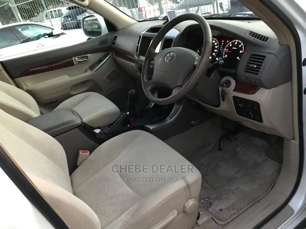 Toyota Land Cruiser 2010 4.0 V6 GX White
