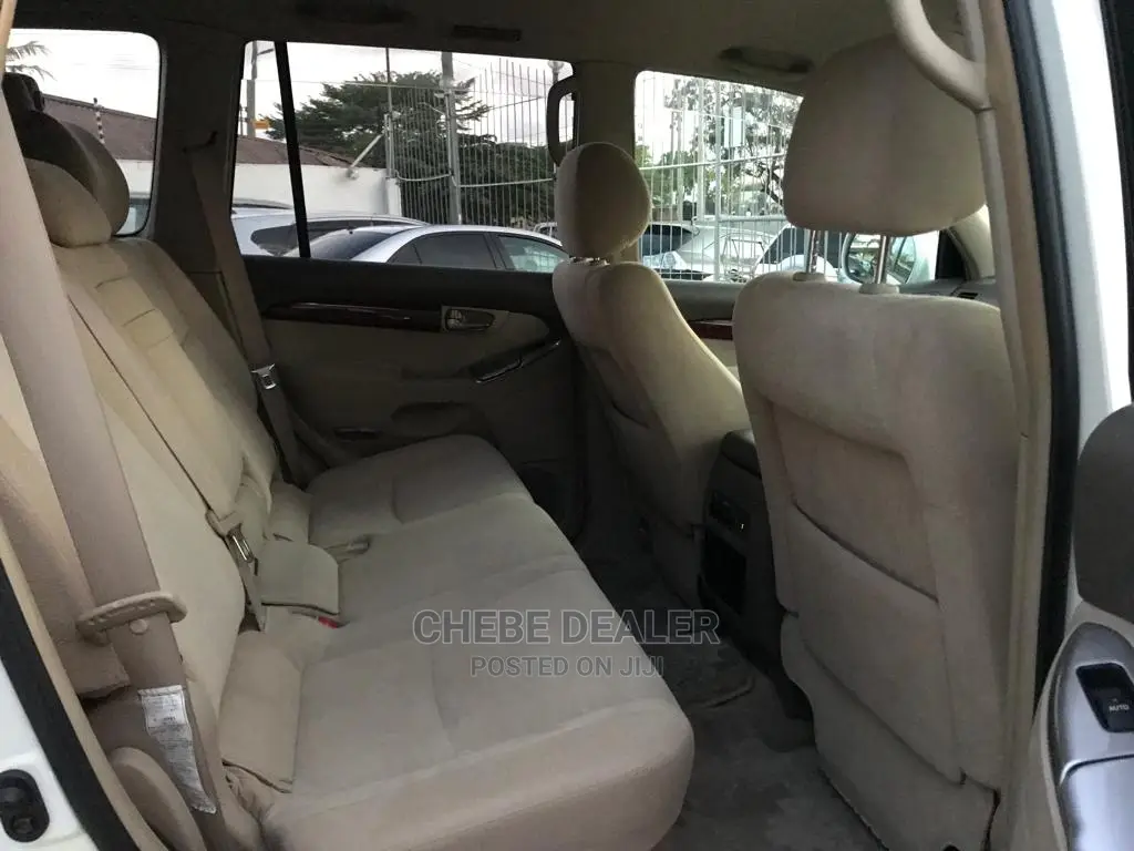 Toyota Land Cruiser 2010 4.0 V6 GX White