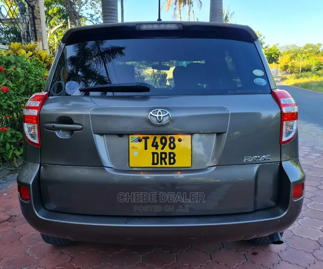 Toyota RAV4 2001 Base AWD Gold