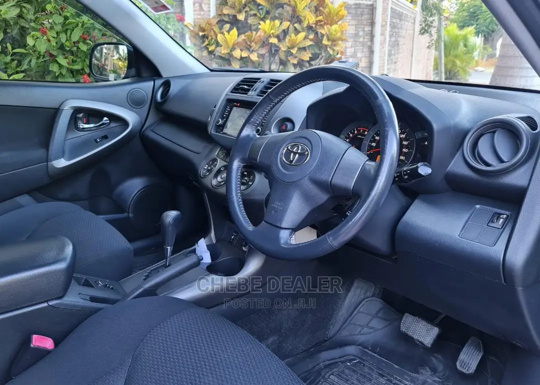 Toyota RAV4 2001 Base AWD Gold