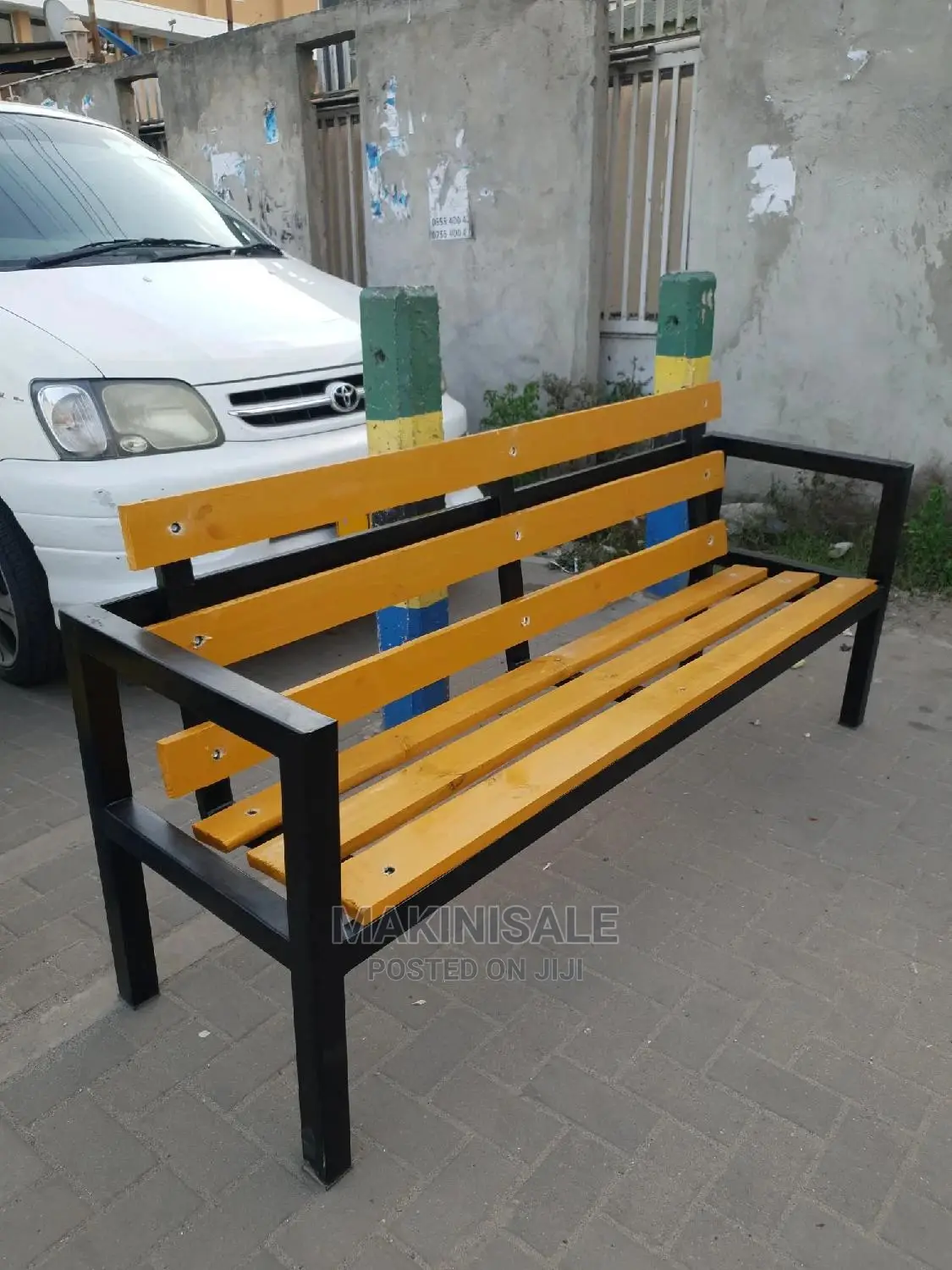Benchi Nzuri Sana Simple Lina Kaa Garden