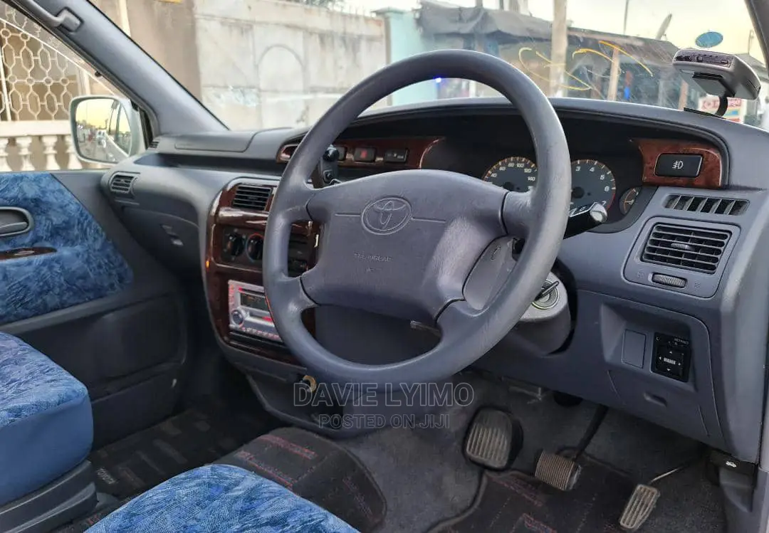 Toyota Lite-Ace 1997 Silver