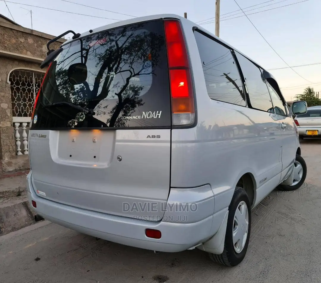 Toyota Lite-Ace 1997 Silver
