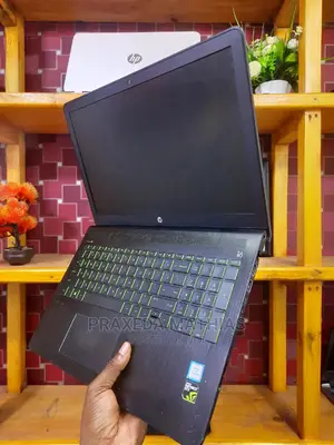 Laptop HP Pavilion 15 8GB Intel Core I5 HDD 1T