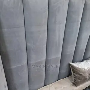 Kitanda KIZURI Sana Cha Sofa Kizuri Sana