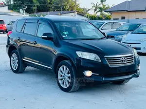 Toyota Vanguard 2011 Black