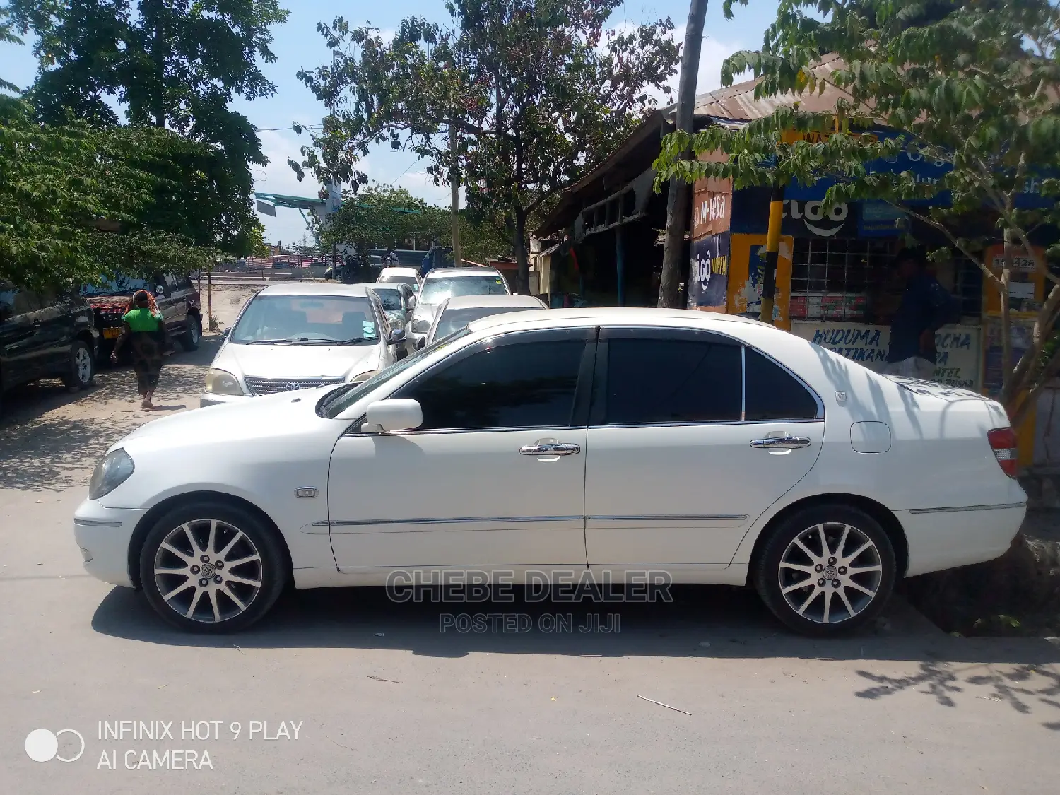 Toyota Crown 2006 White