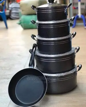 Non Stick Cookware Set