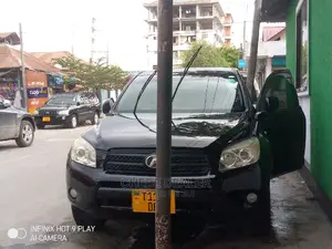 Toyota RAV4 2004 1.8 Black