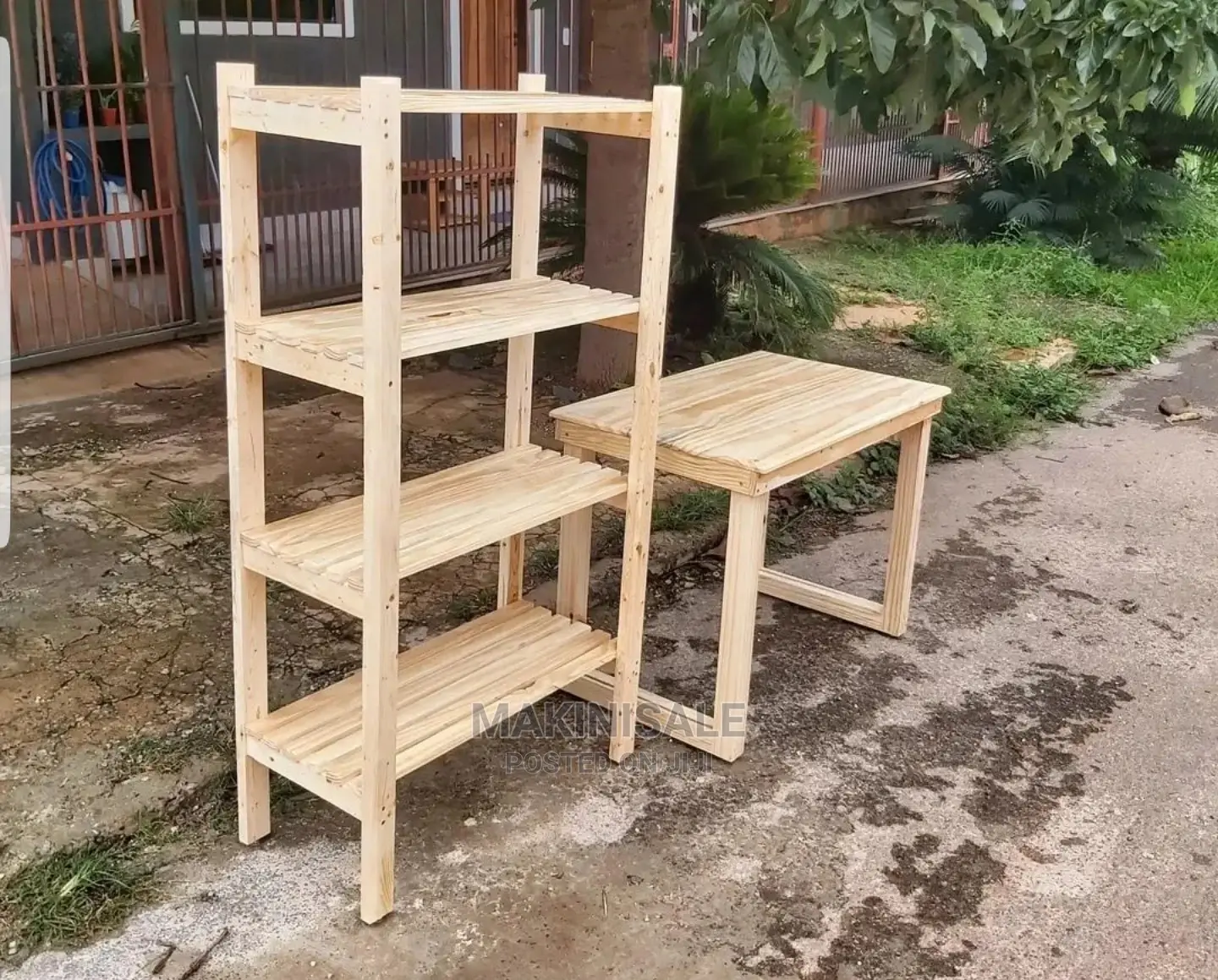 Shelf Nzuri Sana Alafu Simple Tupigie