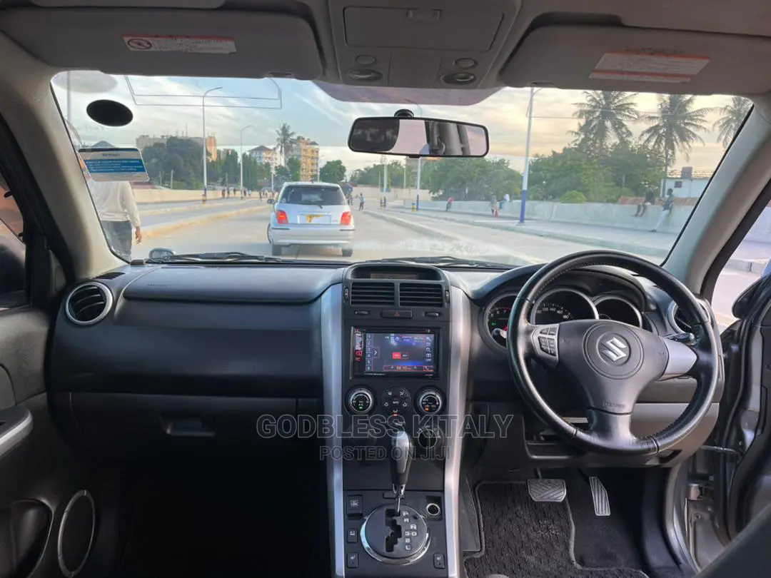 Suzuki Escudo 2006 Gray