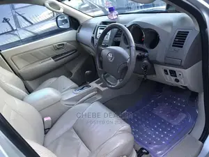 Toyota Fortuner 2008 2.5 D AWD Silver