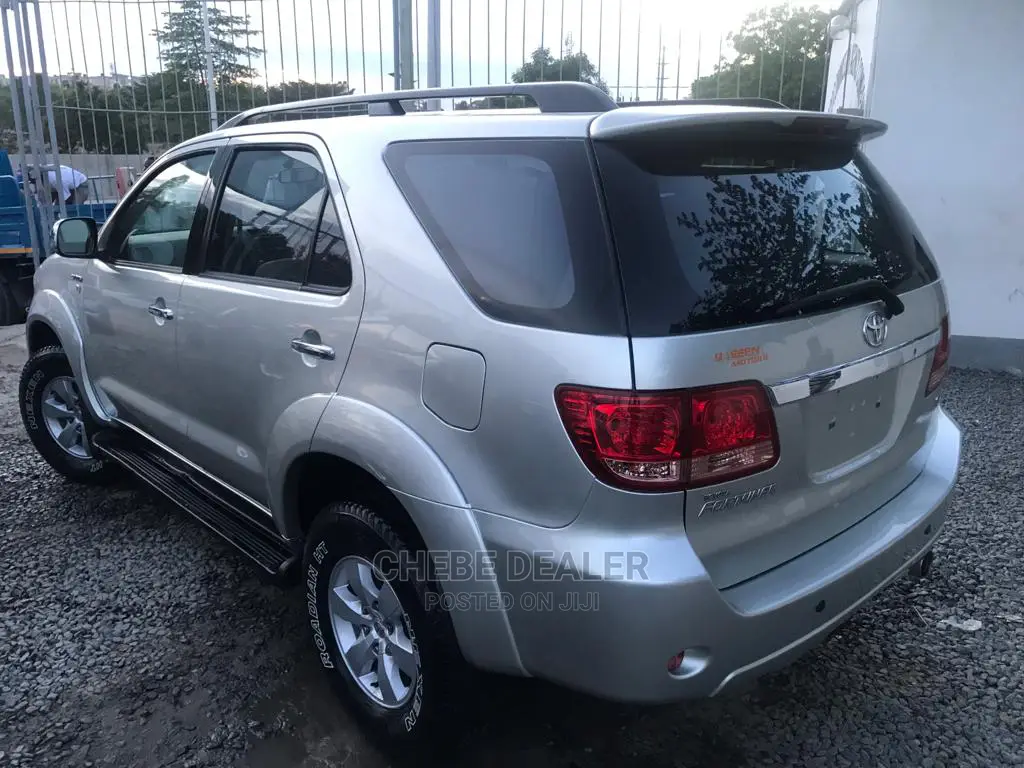 Toyota Fortuner 2008 2.5 D AWD Silver