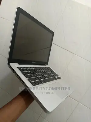 Laptop Apple MacBook Pro 2010 4GB Intel Core 2 Duo HDD 500GB