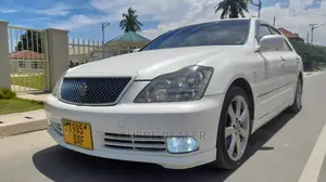 Toyota Crown 2004 White