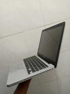 Laptop Apple MacBook Pro 4GB Intel Core 2 Duo HDD 500GB