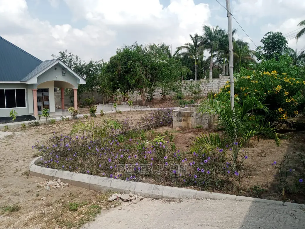 4bdrm House in Bunju for Sale