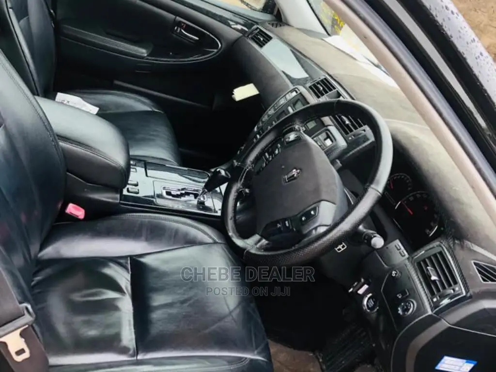 Toyota Crown 2005 Royale Black