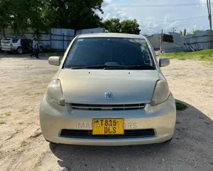 Toyota Passo 2006 Beige